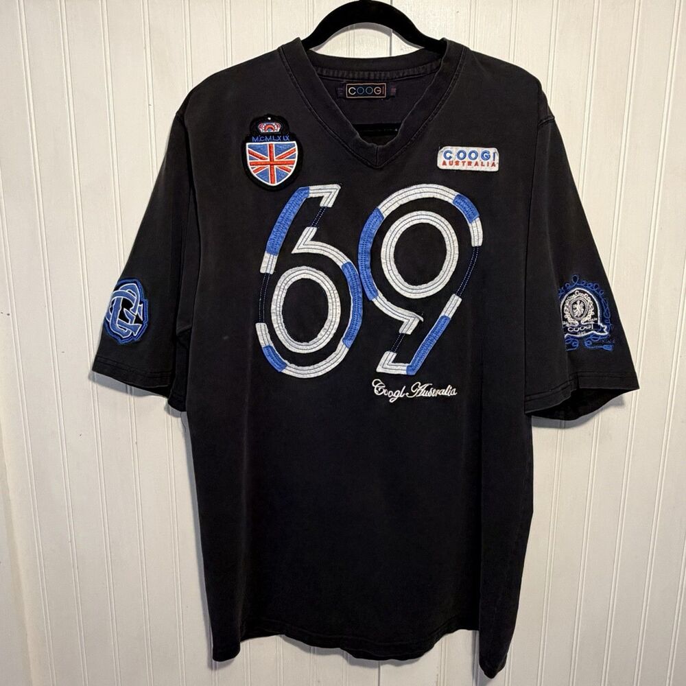 Vtg COOGI Men’s Black V-Neck 69 Graphic Print T-Shirt Embroidered Patches Sz 3XL